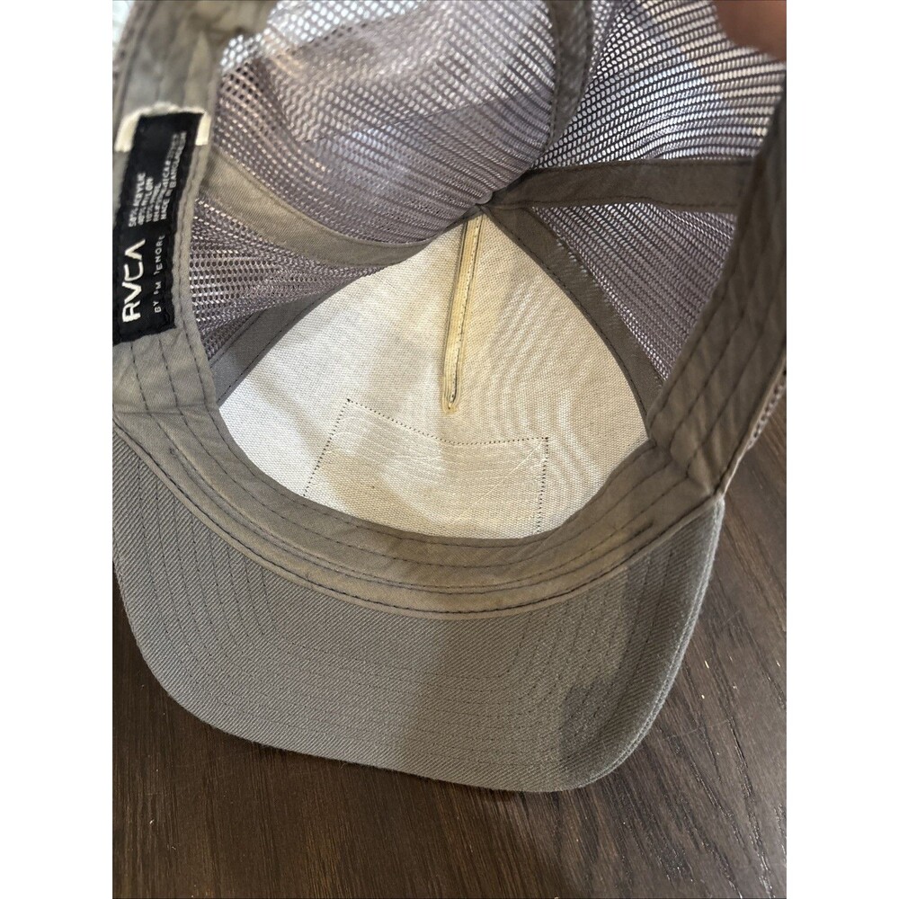 RVCA Trucker Hat Grey Black Snapback Mesh Cap Wool Acrylic Nylon - Picture 7 of 7